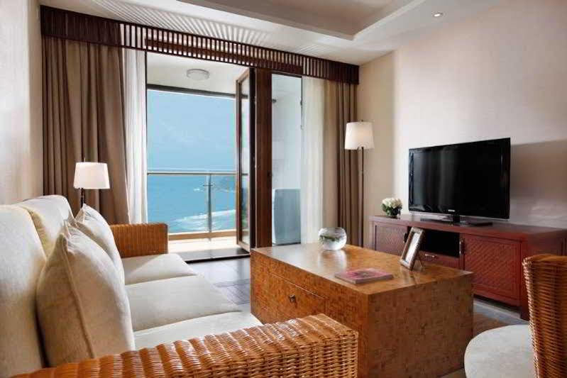Serenity Coast All Suite Resort Sanya Buitenkant foto