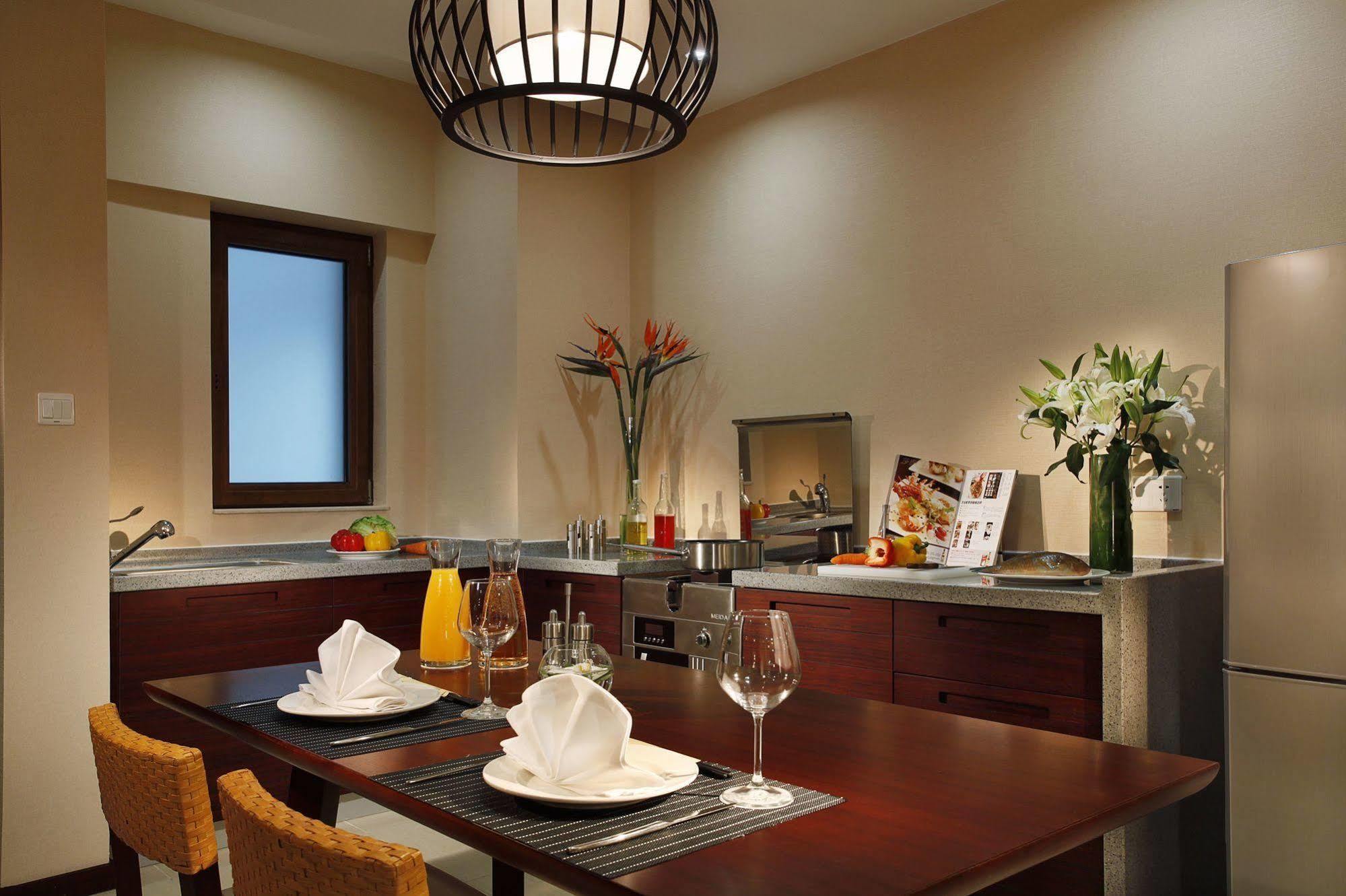 Serenity Coast All Suite Resort Sanya Buitenkant foto